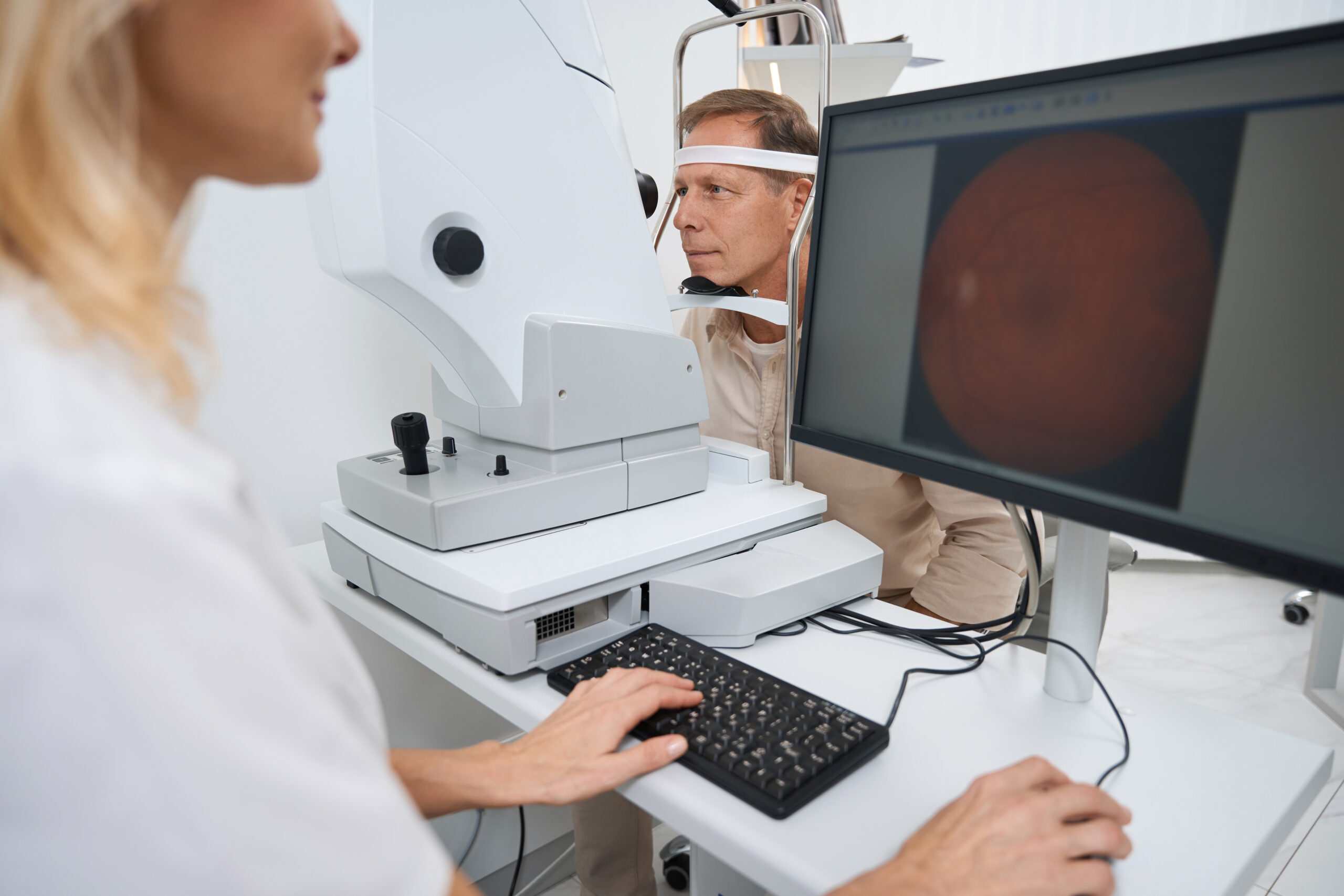 Retinal imaging machine used for glaucoma detection at Victoria Village Optometry